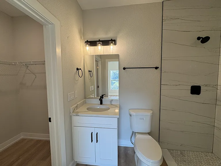 2020 Dorion St — Photo 10