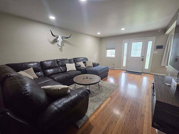 4th image of 1445 Lantern Ln