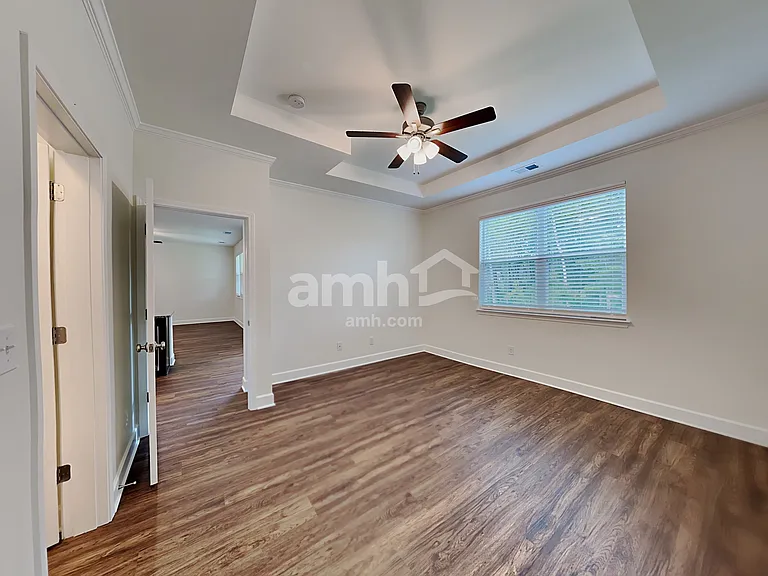 5823 Zurich Rd — Photo 15
