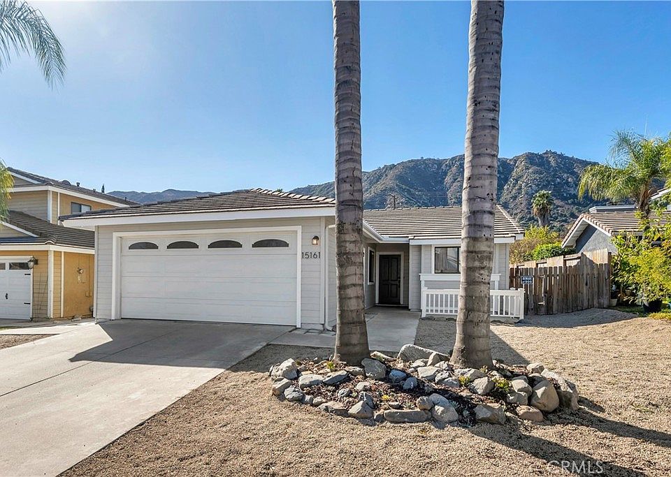 1st image of 15161 Wavecrest Dr