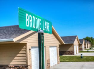 608 Brodie Ln, Madrid, IA 50156