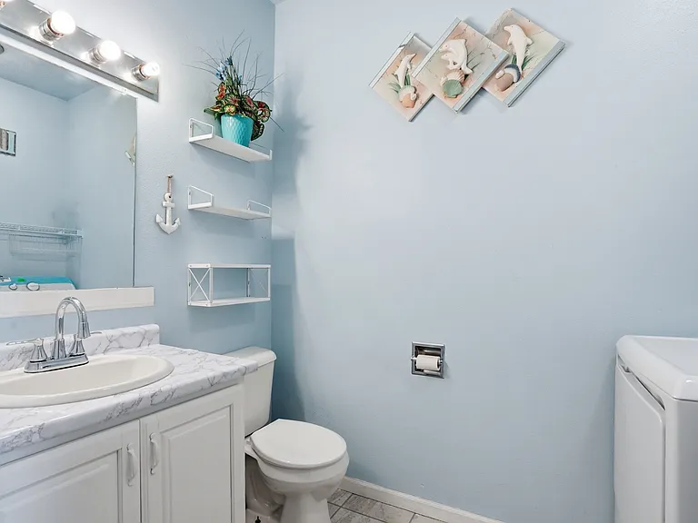 2415 Catskill Ct — Photo 17