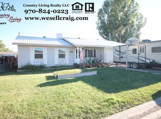1924 W 3rd St, Craig, CO 81625