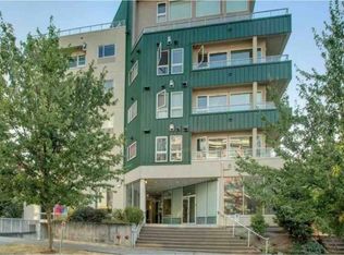 4528 8th Ave NE APT 2C, Seattle, WA 98105