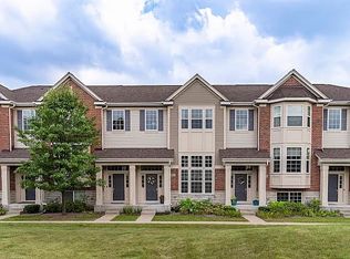 2931 Henley Ln, Naperville, IL 60540