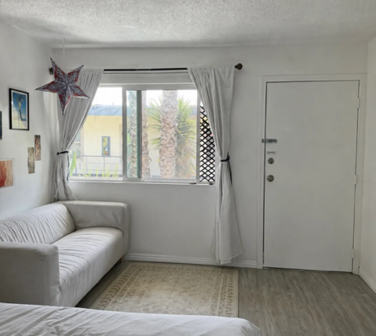 Studio, 400 sqft, $1,395 — Photo 2