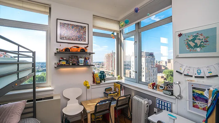 Sold by Silverstone Group USA Corp. | media 72