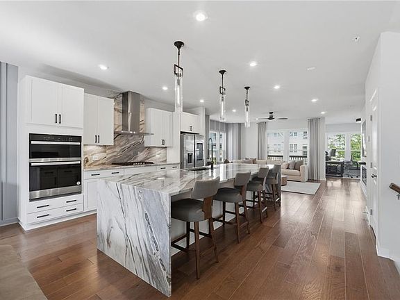 4th image of 1151 Rivard Cir NW