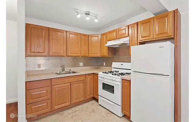 Sold by Douglas Elliman | media 6