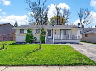 1071 Hudson Dr, Kingston, ON K7M 5K9