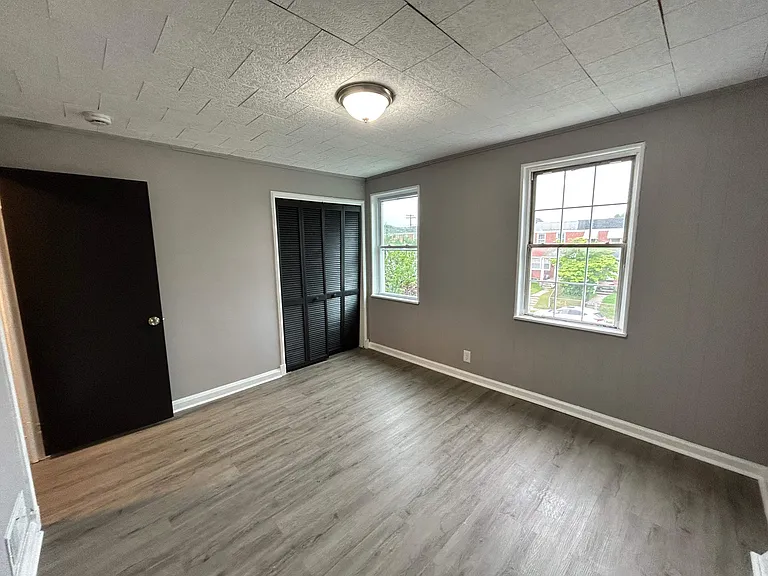 609 Aldworth Rd — Photo 7