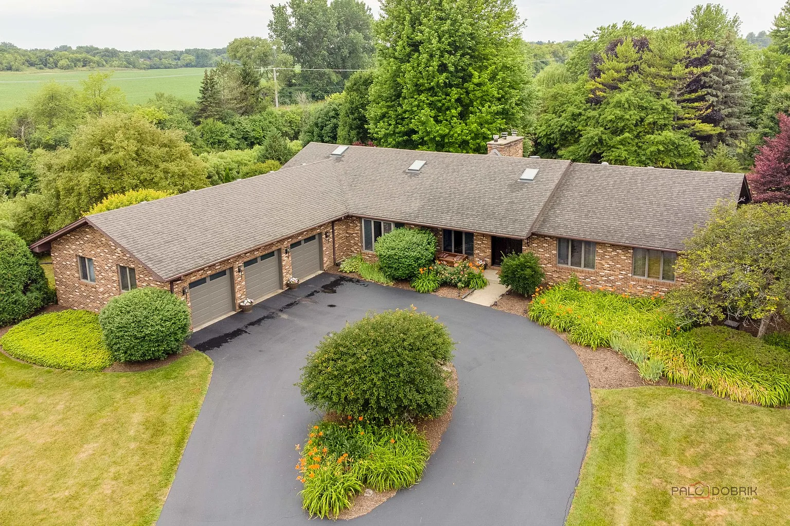 1 Thornfield Ln photo 1