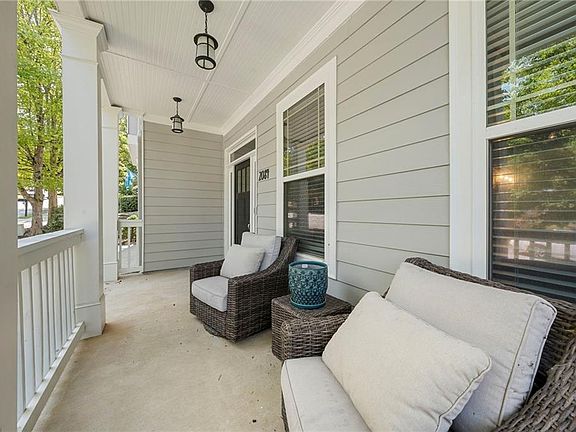4th image of 2084 Hatteras Way NW
