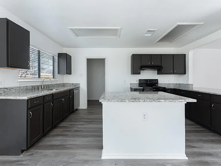 315 E Bello Dr — Photo 7