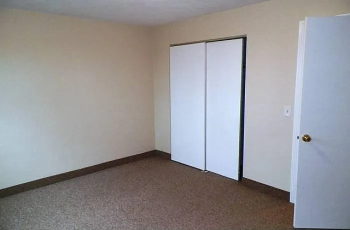 139 Hillcrest Ave — Photo 12