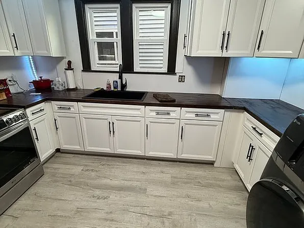 2218 Adams Ave, Huntington, WV 25704
