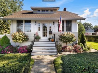 406 Rochelle Ave, Rochelle Park, NJ 07662