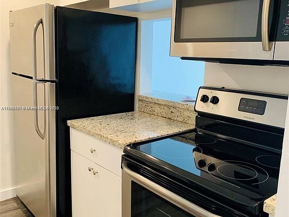 3rd image of 14421 N Kendall Dr #302M
