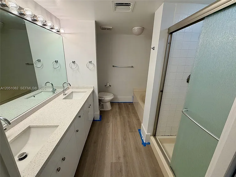 3610 Yacht Club Dr #602 — Photo 8
