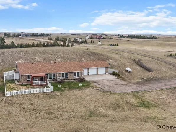 2745 Chrysler Rd, Cheyenne, WY 82009