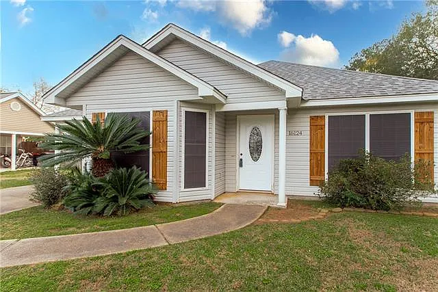 3 bed, 2.0 bath, 1237 sqft, $1,600 — Photo 2
