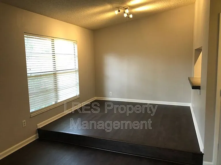 1406 Northlake Dr #1406 — Photo 17