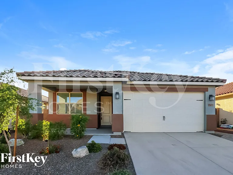 8411 S 164th Dr — Photo 1
