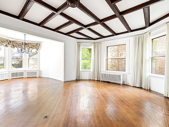 2nd image of 537 E 17th St #1