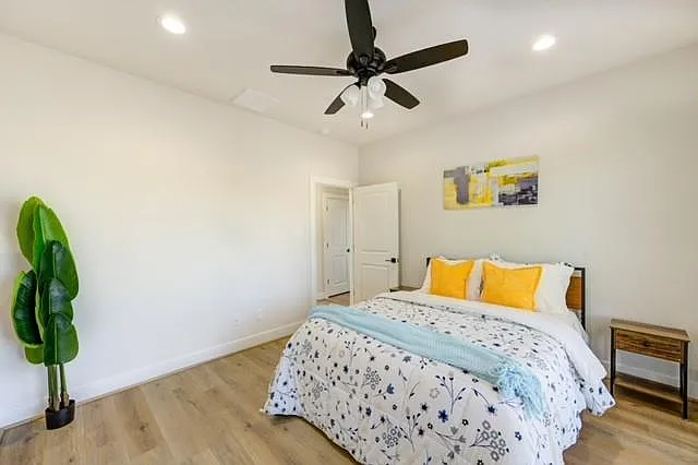 1803 Brooks St — Photo 7