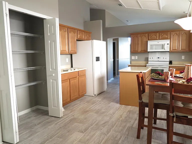 817 Crystal Spring Way — Photo 15