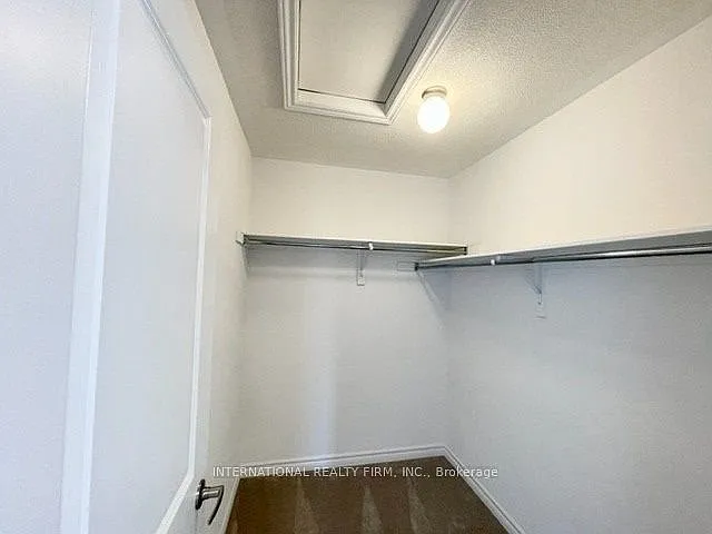 240 Ridley Cres — Photo 18