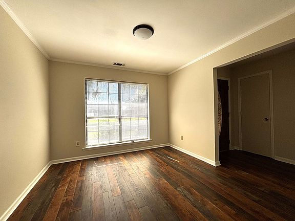 3rd image of 104 French Run Rd