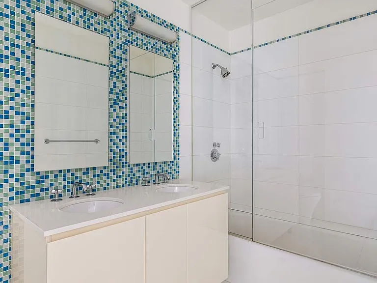 255 E 74th St #10A — Photo 11