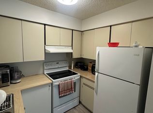 1948 Coquitlam Ave #303, Pt Coquitlam, BC V3B1J3