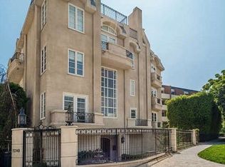 11740 W Sunset Blvd APT 11, Los Angeles, CA 90049