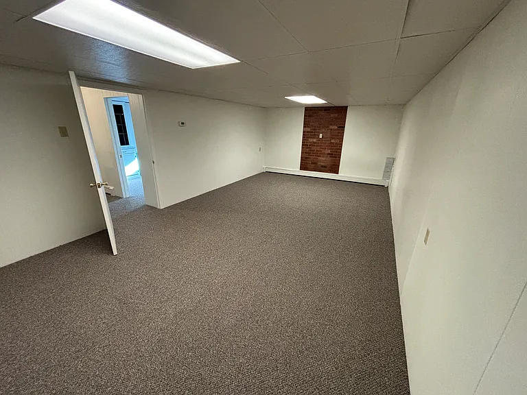 657 Main St — Photo 12
