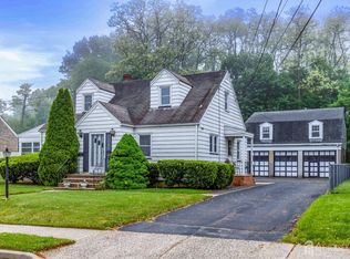 125 Deerfield Rd, Sayreville, NJ 08872