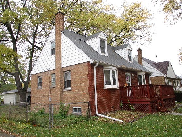 2nd image of 17530 Henry St