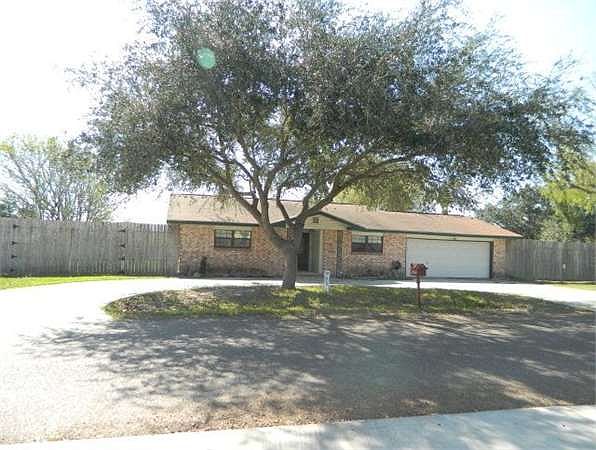 1st image of 5001 Malaga Ln