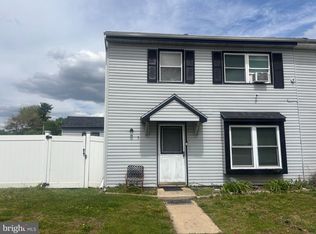 5 Locust Ct, Sicklerville, NJ 08081