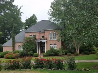 246 Lakeview Dr, Sanford, NC 27332