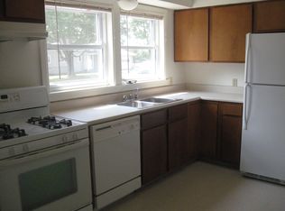 52 Mellinger Ln #52, Chicopee, MA 01022