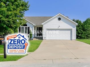 12955 NW Oakview Dr, Platte City, MO 64079
