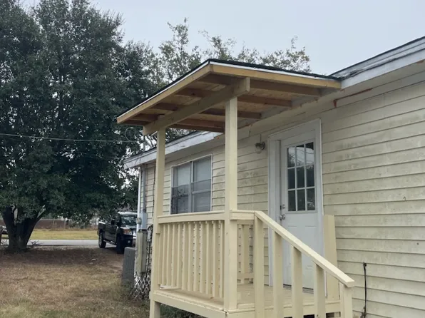 227 16th St, Hempstead, TX 77445