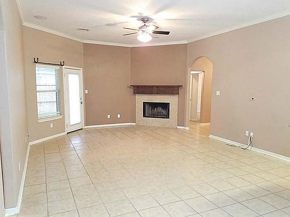 3rd image of 532 Cactus Dr