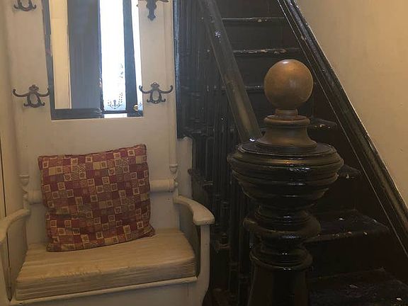 3rd image of 582 Driggs Ave #2
