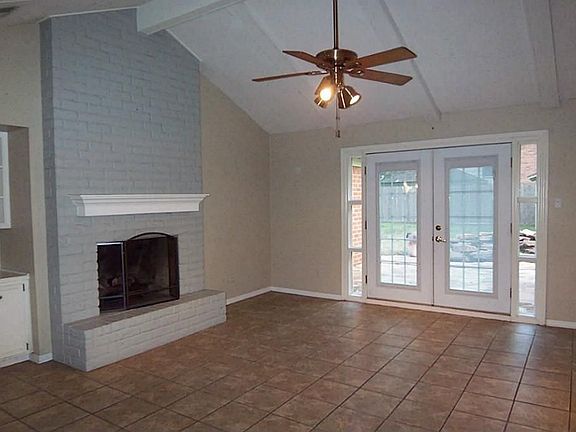 5th image of 5931 Spanish Oak Dr