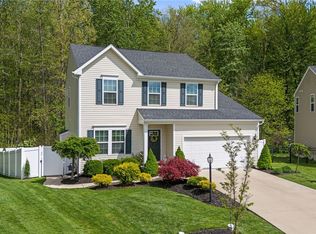31832 Rustic Rdg, North Ridgeville, OH 44039