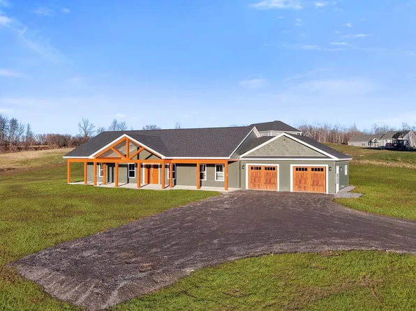 21 Mia Ridge, Sidney, ME 04330