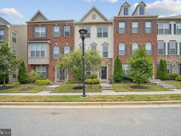 9524 Smithview Pl, Lanham, MD 20706